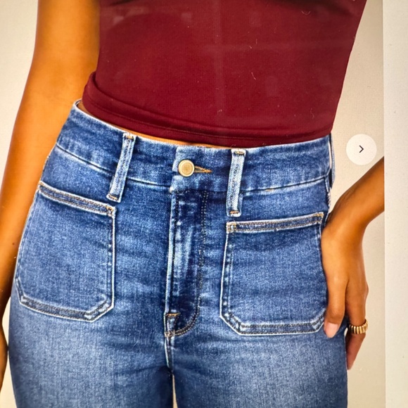Good American Good Curve Bootcut Jeans - Picture 2 of 4